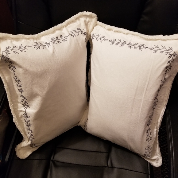 Home Decor Decorative Pillows - Set of 2 - Picture 3 of 4